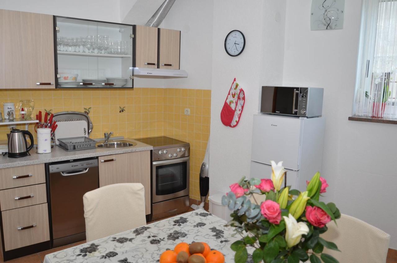 Ferienwohnung Ma-Lo Pirovac Exterior foto