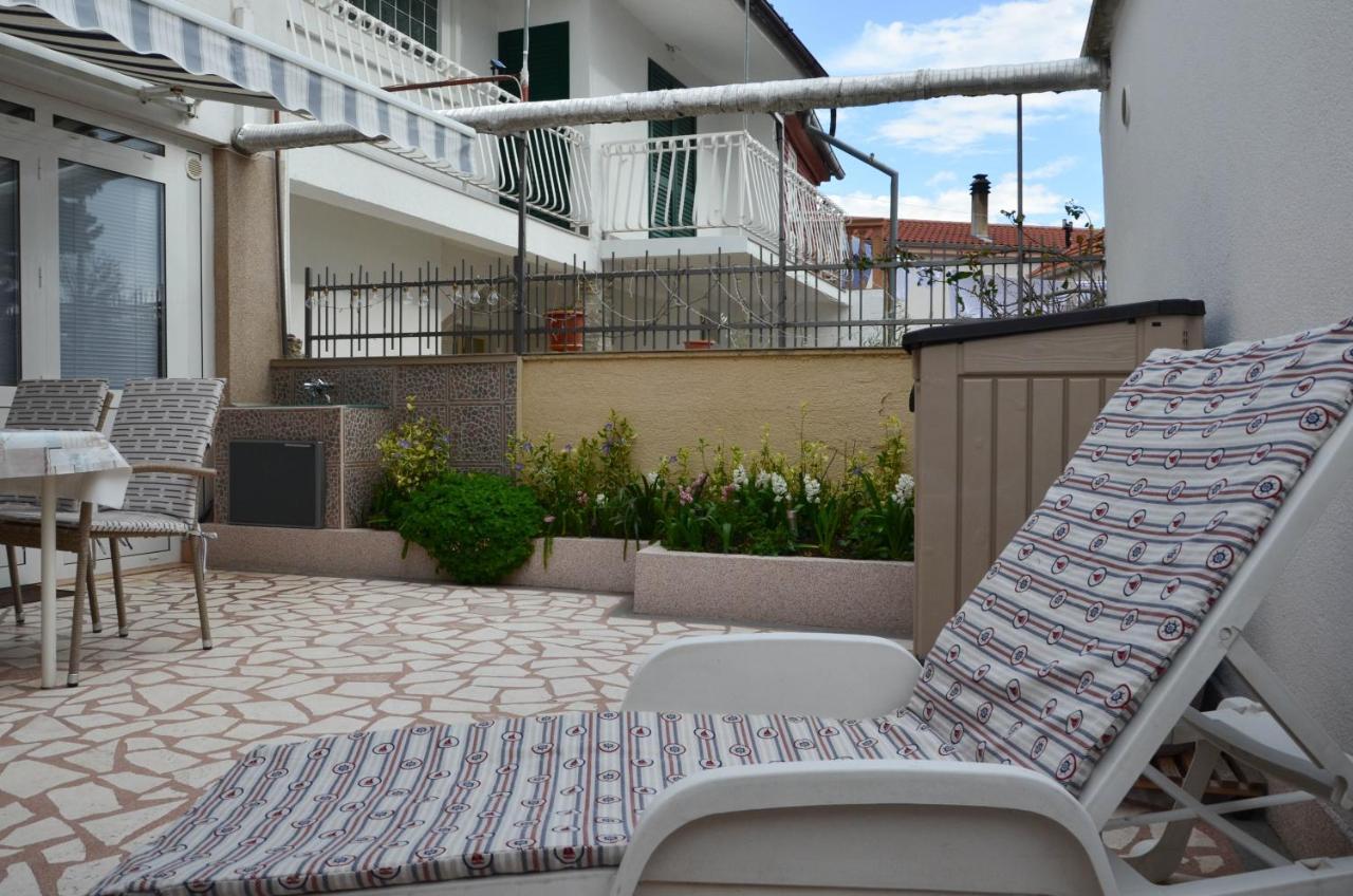 Ferienwohnung Ma-Lo Pirovac Exterior foto
